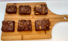 Load image into Gallery viewer, Brownie Selection Box